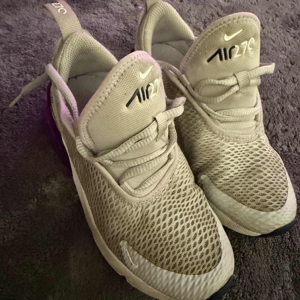 Nike Air 270 Sneakers